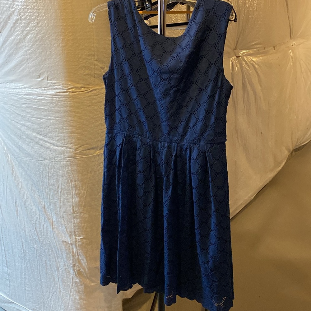 Navy blue lace dress sleeveless